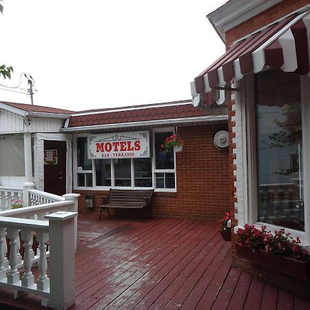 Motel Cote Рив'єр-дю-Лу Екстер'єр фото
