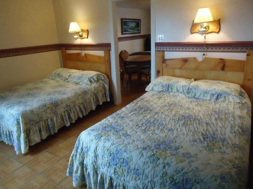 Motel Cote Рив'єр-дю-Лу Екстер'єр фото